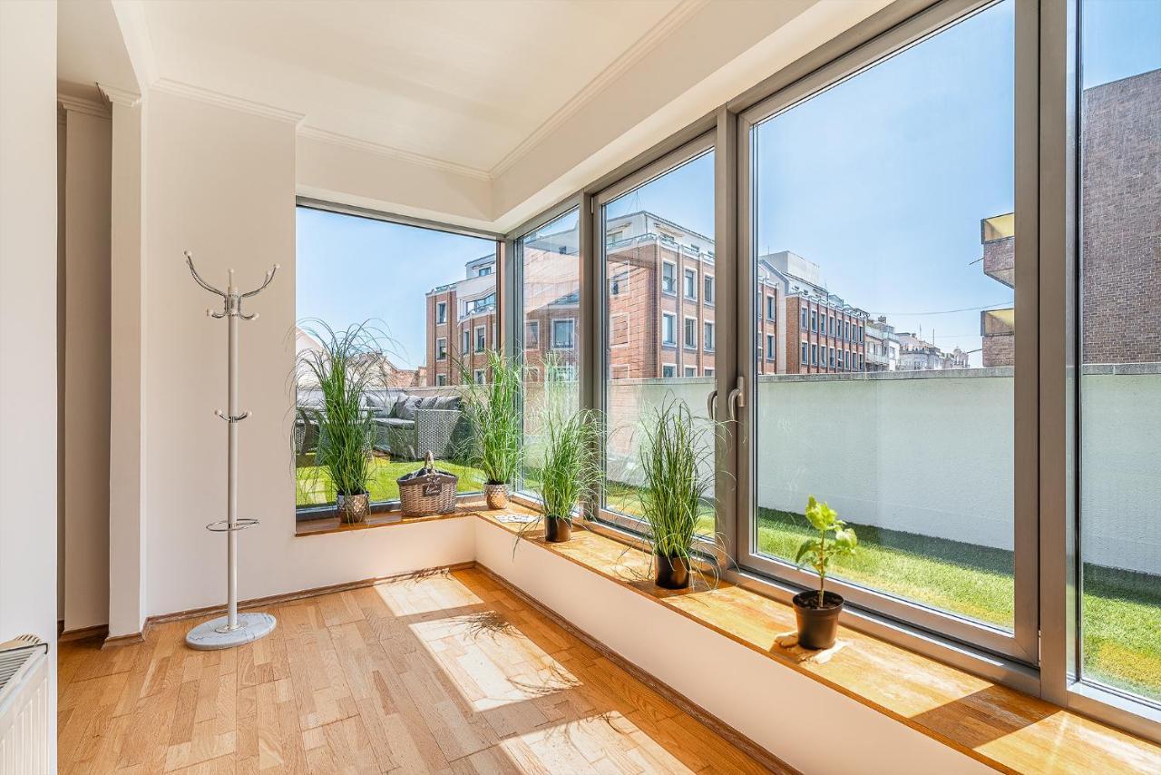 Penthouse Three Bedrooms, Three Balconies Apartment With Free Parking In Kiraly Street Budapest Eksteriør billede