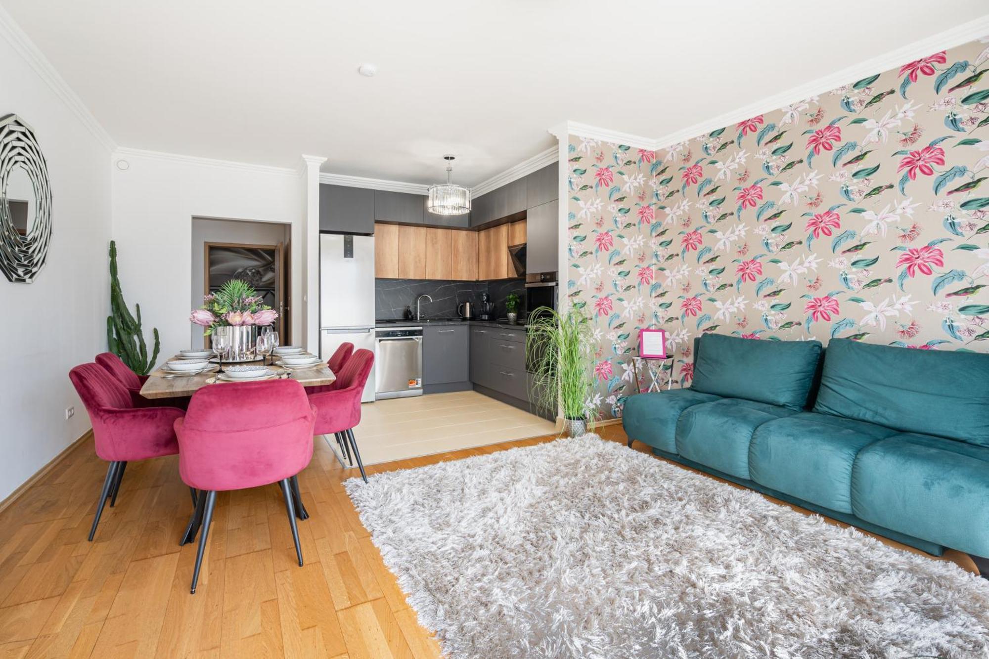 Penthouse Three Bedrooms, Three Balconies Apartment With Free Parking In Kiraly Street Budapest Eksteriør billede